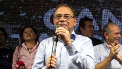 El Intendente de Corrientes aumentó un 270 por ciento su sueldo y el de sus funcionarios