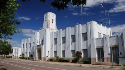 Puan: hubo acuerdo con los municipales y no habrá medidas de fuerza