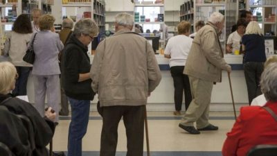 Se agrava la situación de PAMI: jubilados podrían quedar sin medicamentos a partir de abril
