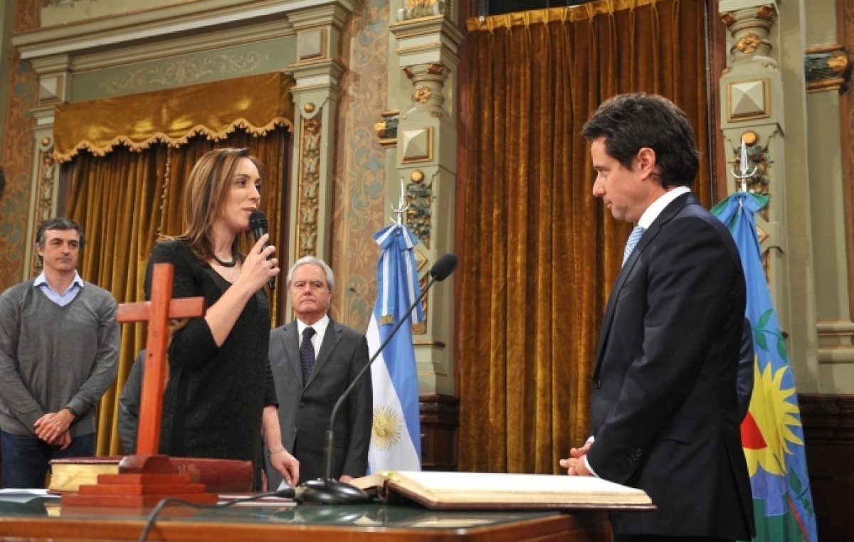 Papelón: la provincia de Buenos Aires echó a docentes y dejó sin clases a un millar de alumnos