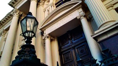 Empezó el remate de reservas