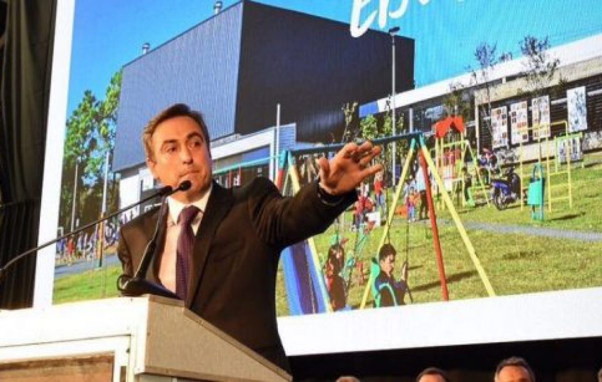 El intendente de Córdoba, con críticas a Schiaretti y con señales para Cambiemos