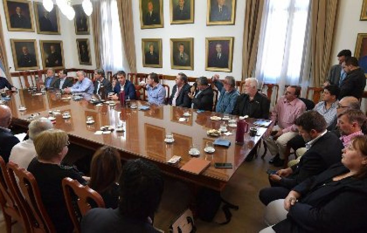 Intendentes entrerrianos del PJ, preocupados por el aumento de la tarifa eléctrica implementada por Nación 