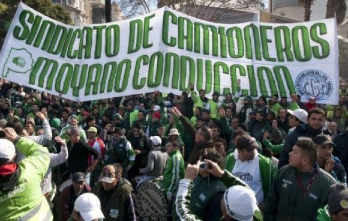 Con el camión a otra parte