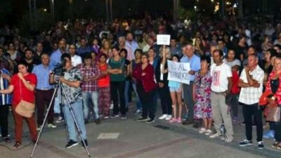 Alvear protestó por las tarifas eléctricas