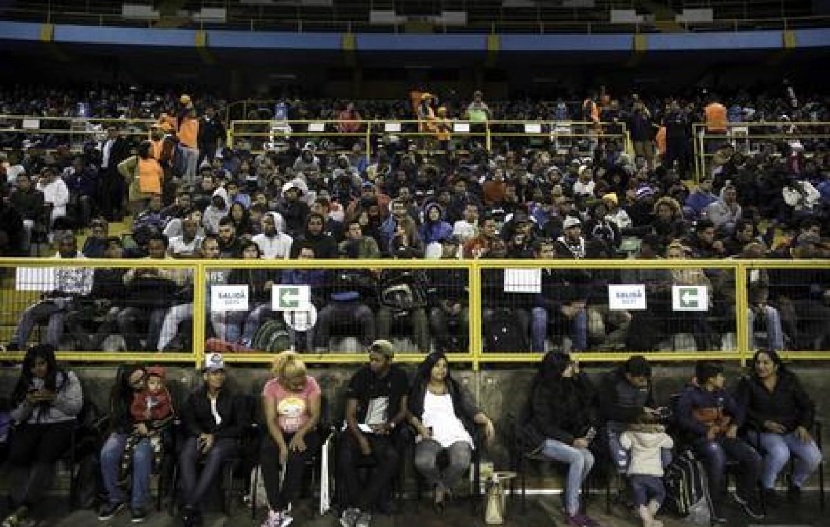 Haitianos encabezan listado en primer día de censo de inmigrantes en Chile