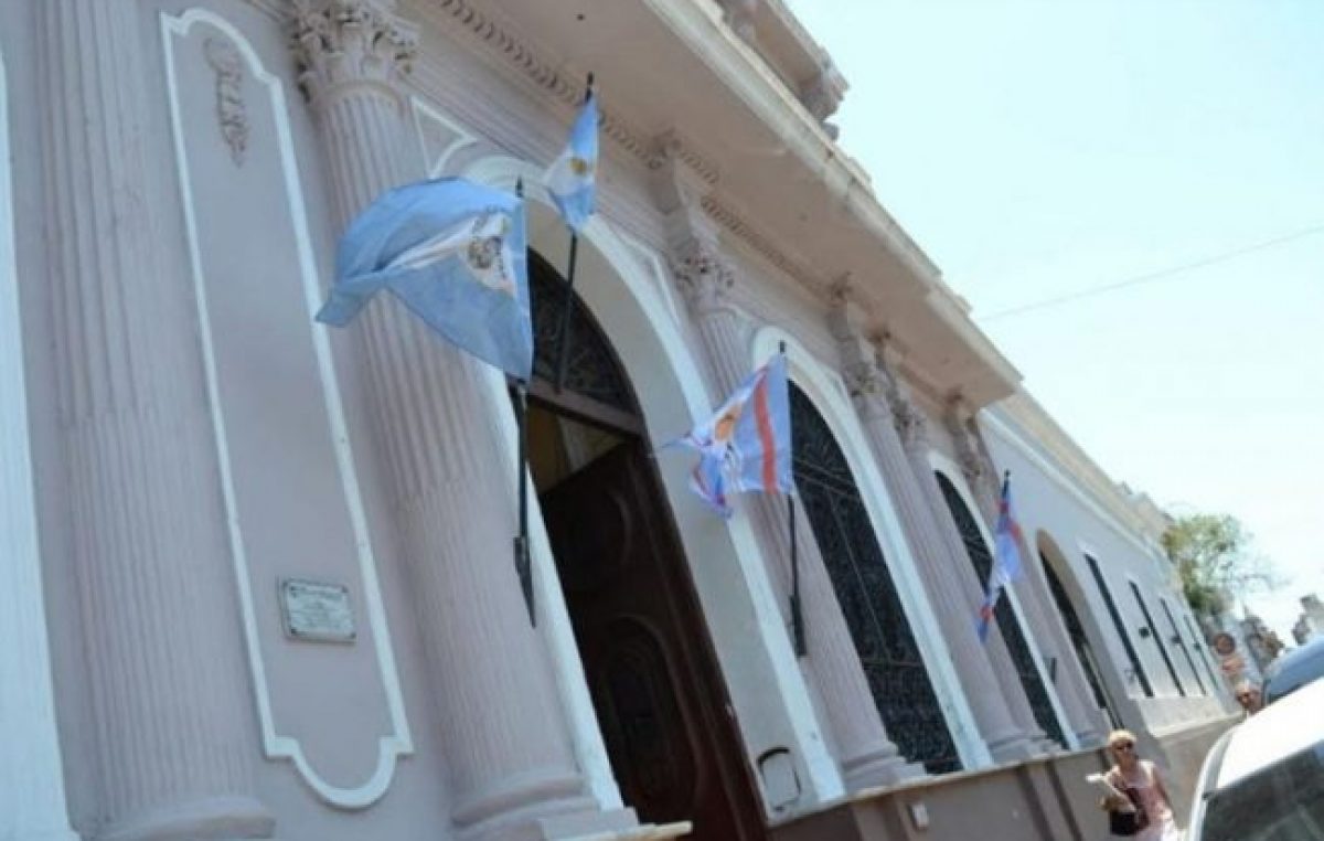 Denuncian que continúa el ajuste contra trabajadores en la Municipalidad de Corrientes