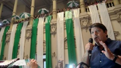 Los empleados municipales de Bahía rechazan la paritaria y hacen un paro por 48 horas
