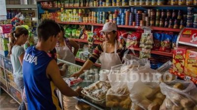 El salario mínimo alcanza para la mitad de la canasta básica total