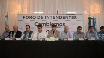 Duros cruces por los tarifazos entre intendentes radicales y del PRO durante el Foro de Cambiemos