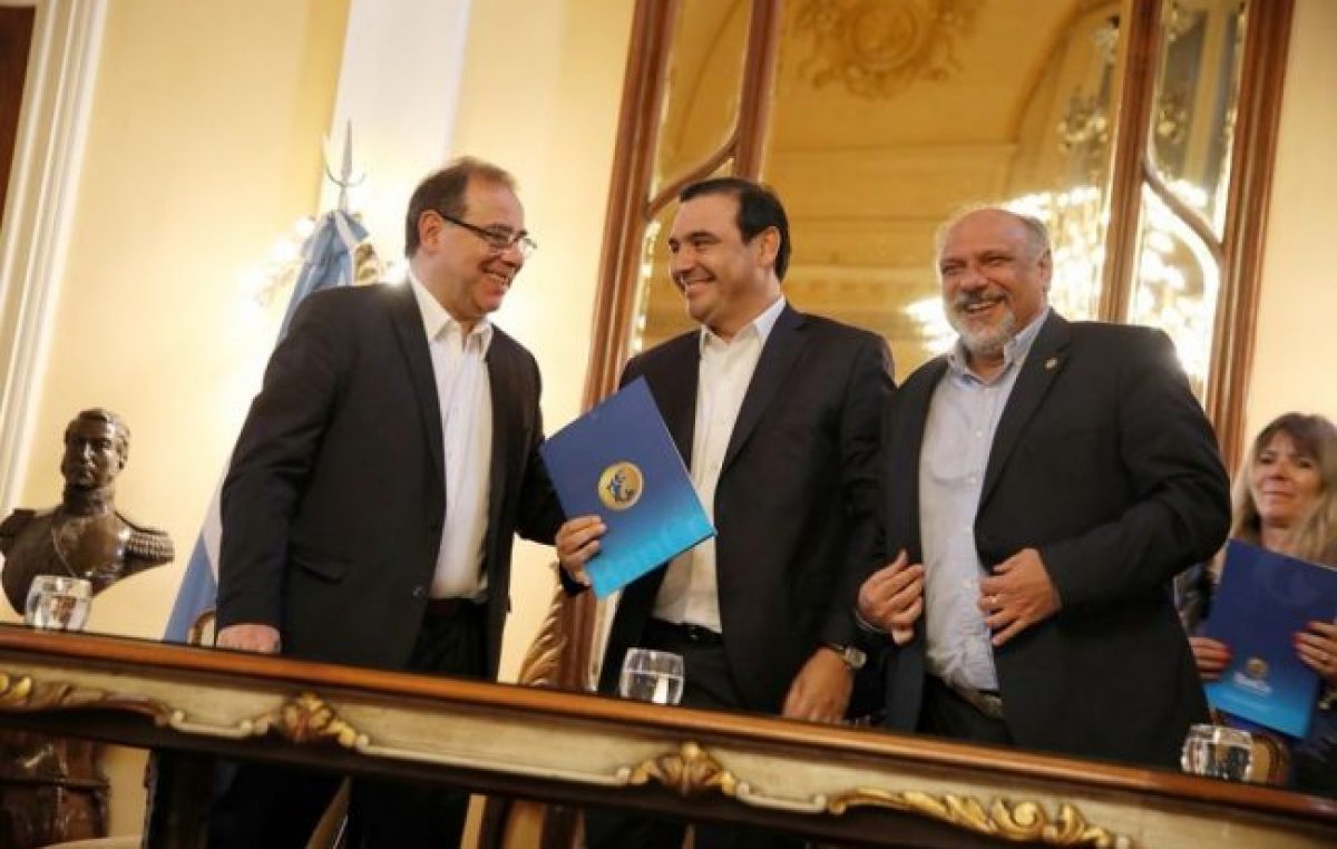 Unos 6.000 municipales contarán con los beneficios del Banco de Corrientes