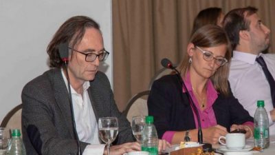 Schiaretti recibió un aval en la pelea con los intendentes