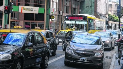 Unos 300 mil vehículos entran por día al centro rosarino