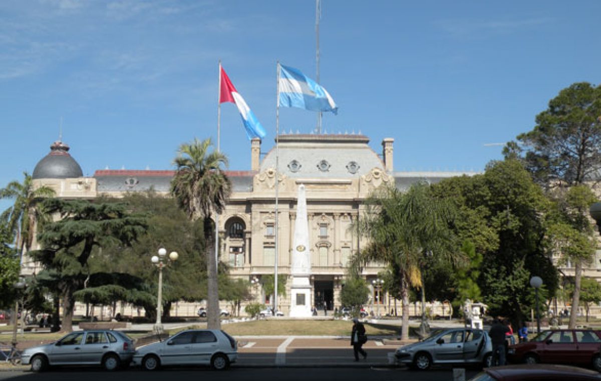 Reforma constitucional: guiño de jefes comunales al gobernador santafesino