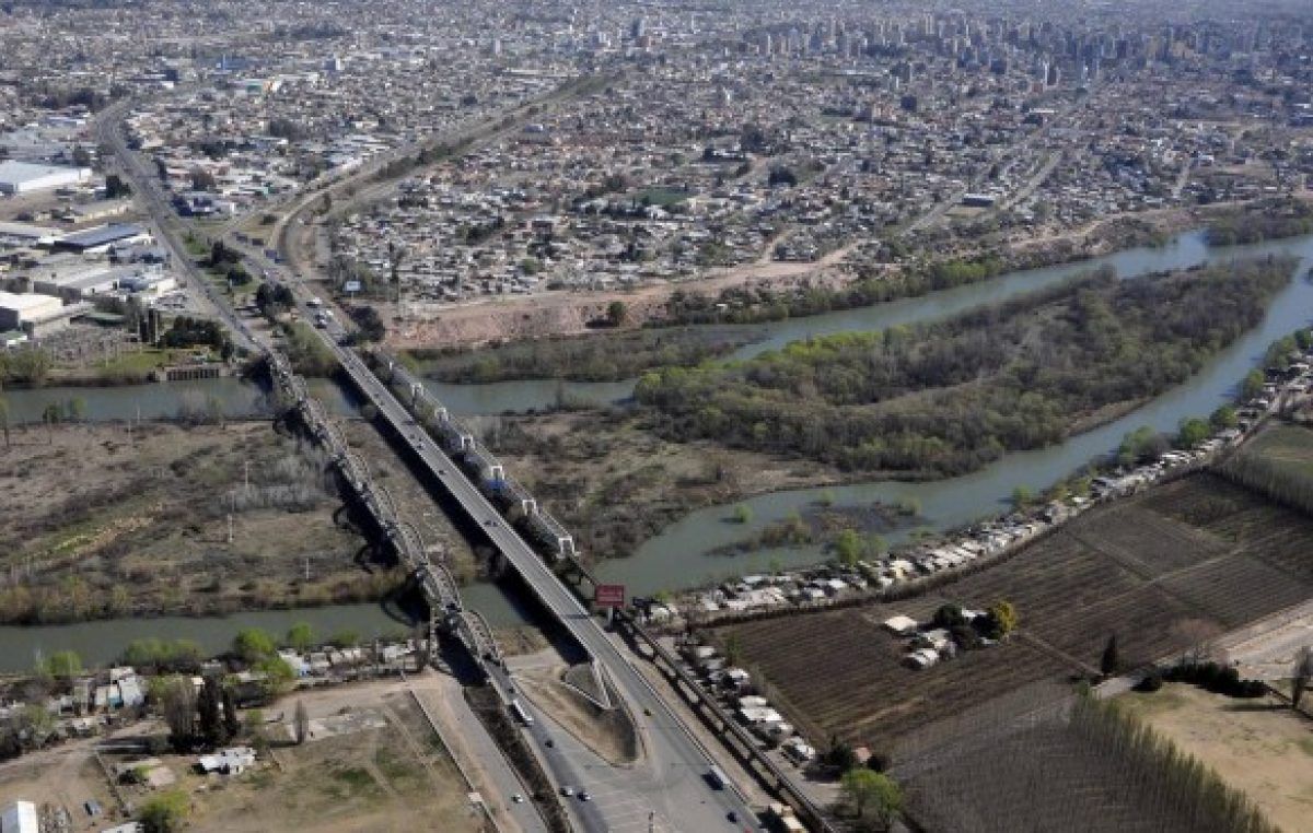 Neuquén cerró la canilla al pedido de agua de Buenos Aires