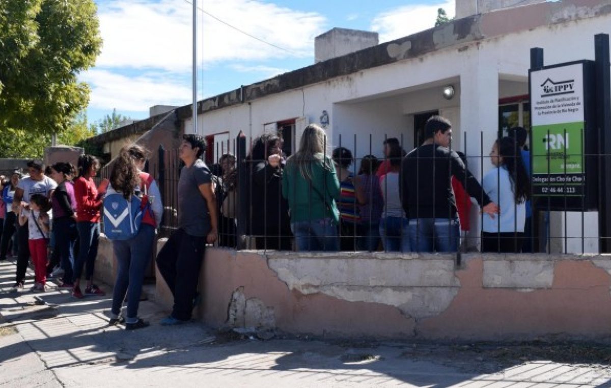 Las localidades rionegrinas del Valle Medio padecen la falta de viviendas
