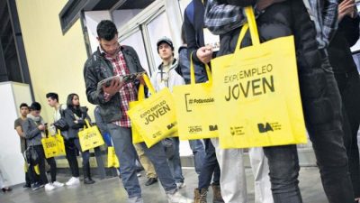 Menos desocupación y más precariedad
