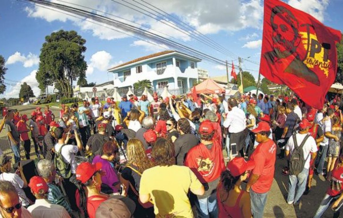 El PT ratifica a Lula como su candidato