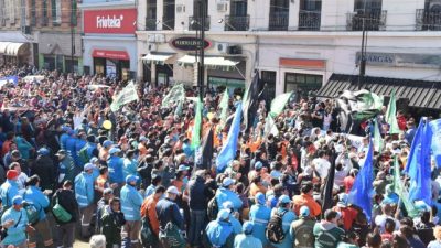 Rosario: Masiva movilización multisectorial contra los tarifazos en el Enargas