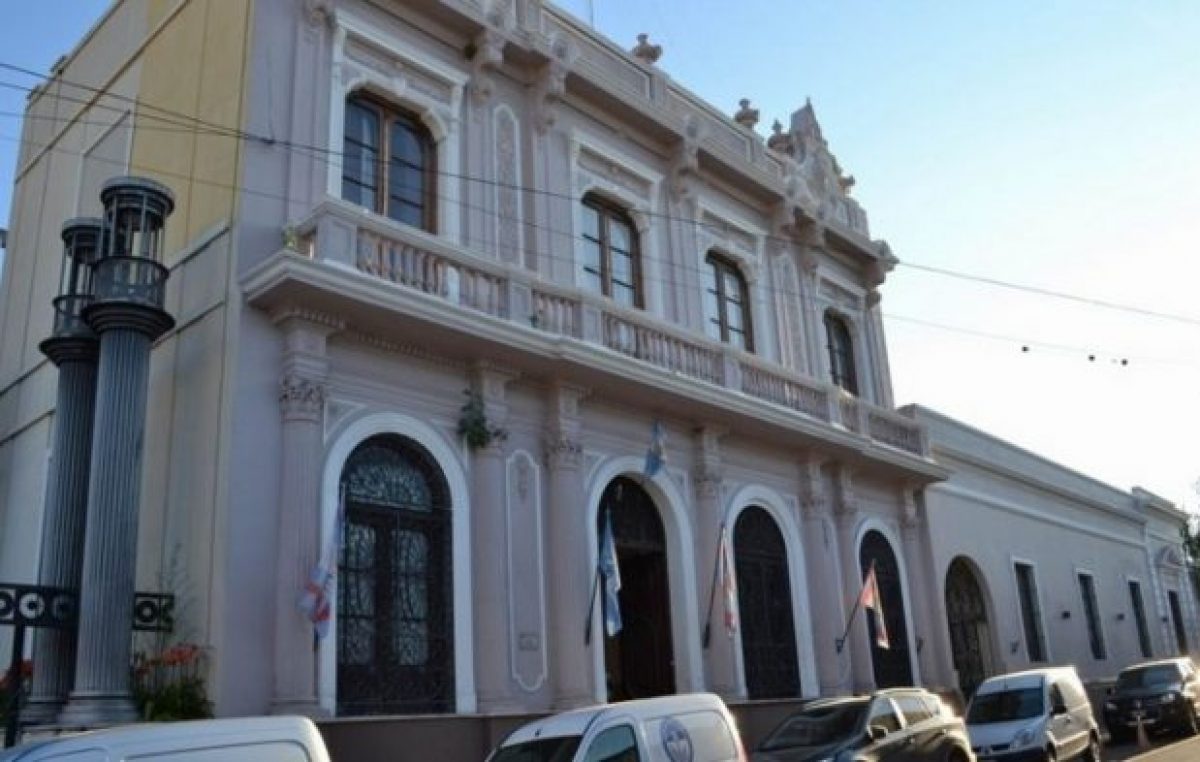 La Aoem amenaza con medidas de fuerza ante la continuidad de despidos a municipales correntinos