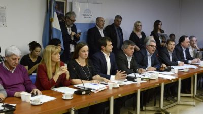 Diálogo cero: Cambiemos saboteó la jugada de los intendentes de Massa y del PJ contra los tarifazos