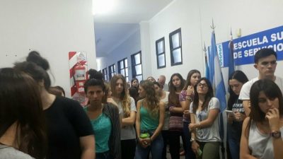 En Chivilcoy, la quita de subsidios a una escuela de Servicio Social complica su continuidad
