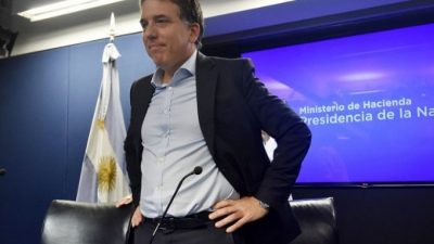 Macri designó a Dujovne como el coordinador económico y ahora controlará nueve ministerios