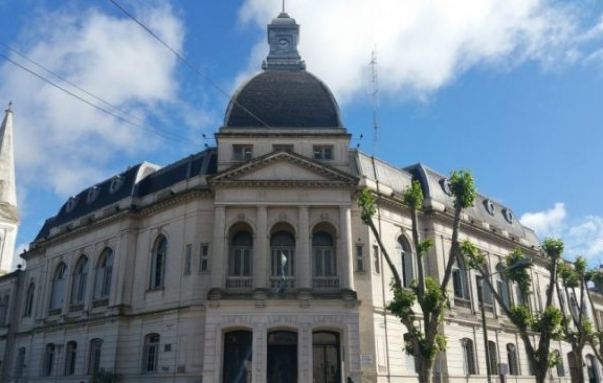 El polémico posgrado de 60 mil pesos que el municipio de Olavarría aprobó para una funcionaria