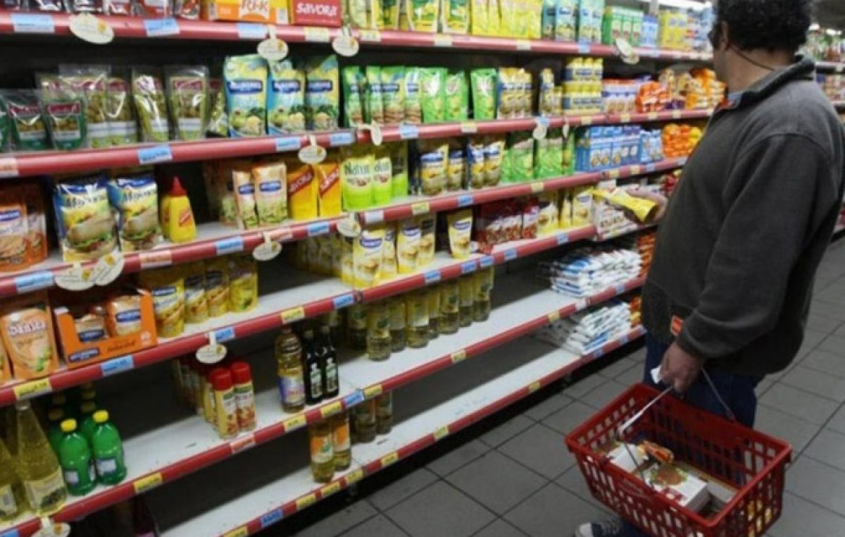 Luego de la corrida cambiaria los precios suben en dólares y los salarios en pesos
