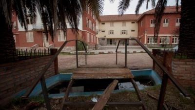 Nación cede a la Provincia uno de los siete hoteles de Embalse