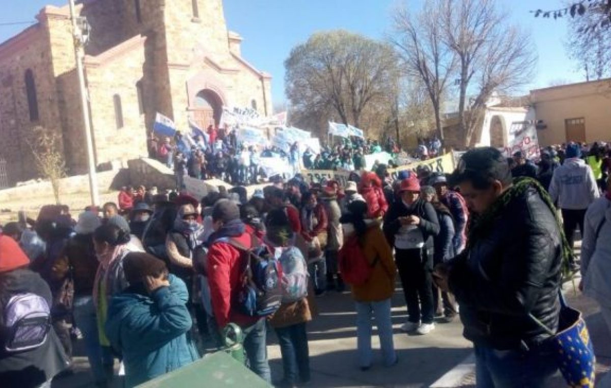 Arrancó la marcha federal de los movimientos sociales