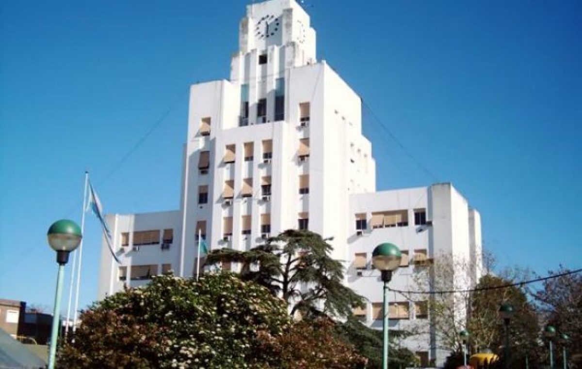 Insaurralde y el gobierno nacional despiden en el Municipio de Lomas de Zamora