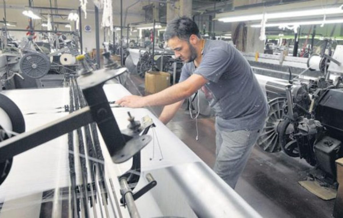 El empleo industrial pierde 26 a 2