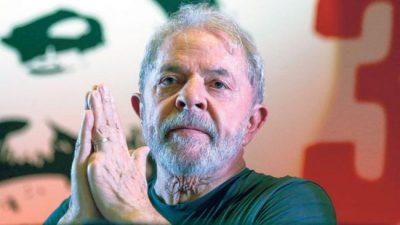 Lula ratificó su candidatura