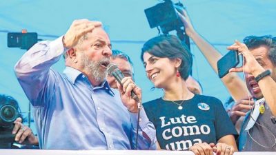 «Continuamos resistiendo»
