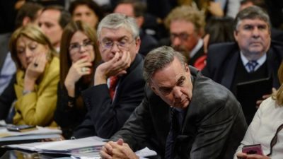 Sin plan b, la oposición avanza