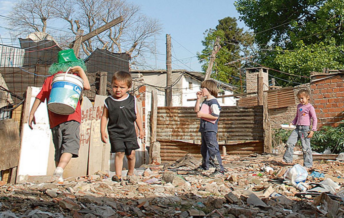 Según la UCA, la pobreza infantil se incrementó el año pasado