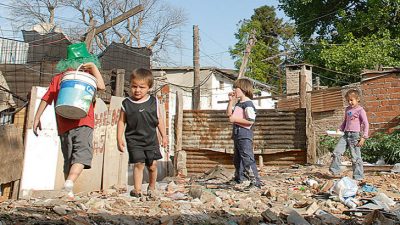 Según la UCA, la pobreza infantil se incrementó el año pasado