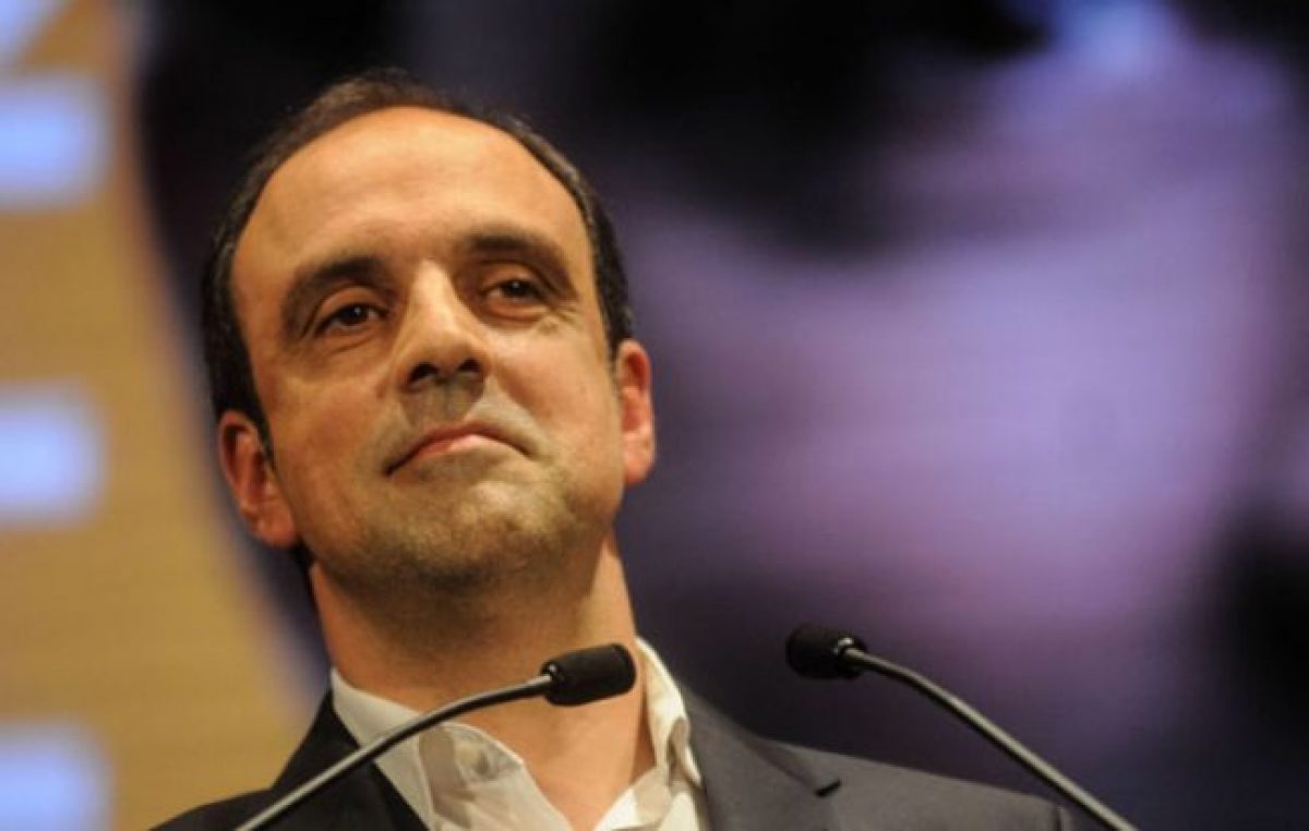 Tensión entre el intendente de Santa Fe y la EPE por el costo del alumbrado público