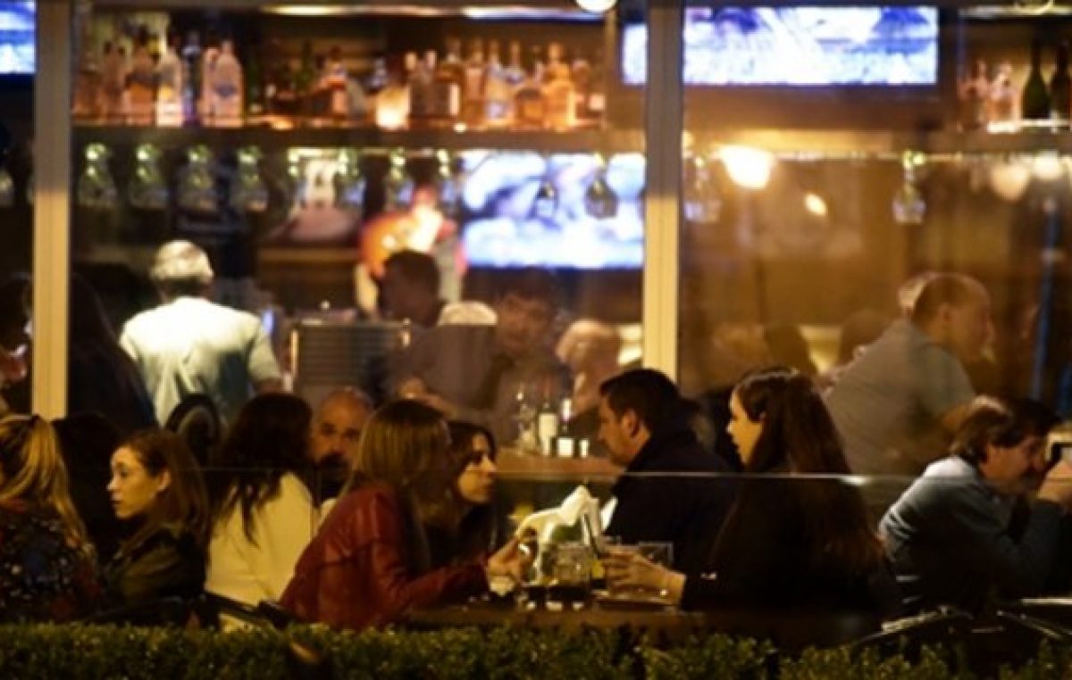 Bolicheros y concejales avanzan en regular la noche rosarina