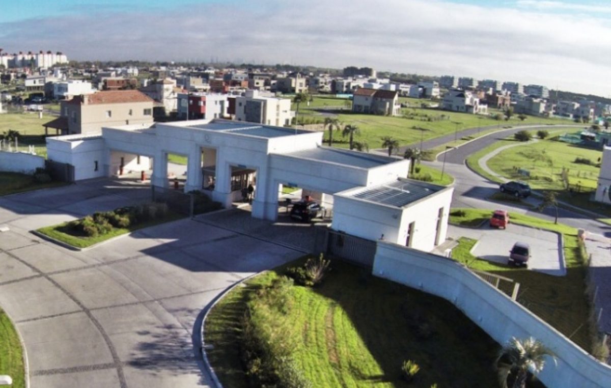 Insólito: en un country de Quilmes detectaron más de 50 domicilios colgados de la luz