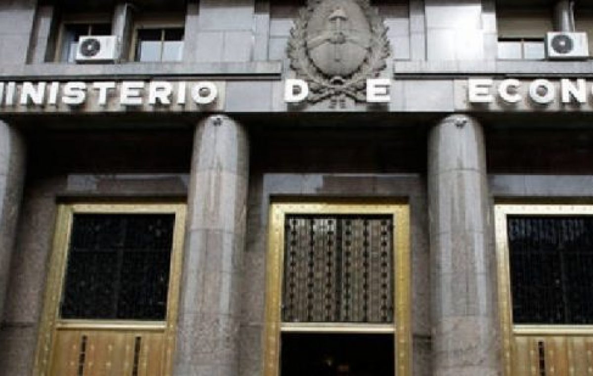 Patear para adelante la futura herencia: se colocaron u$s450 millones de Letes