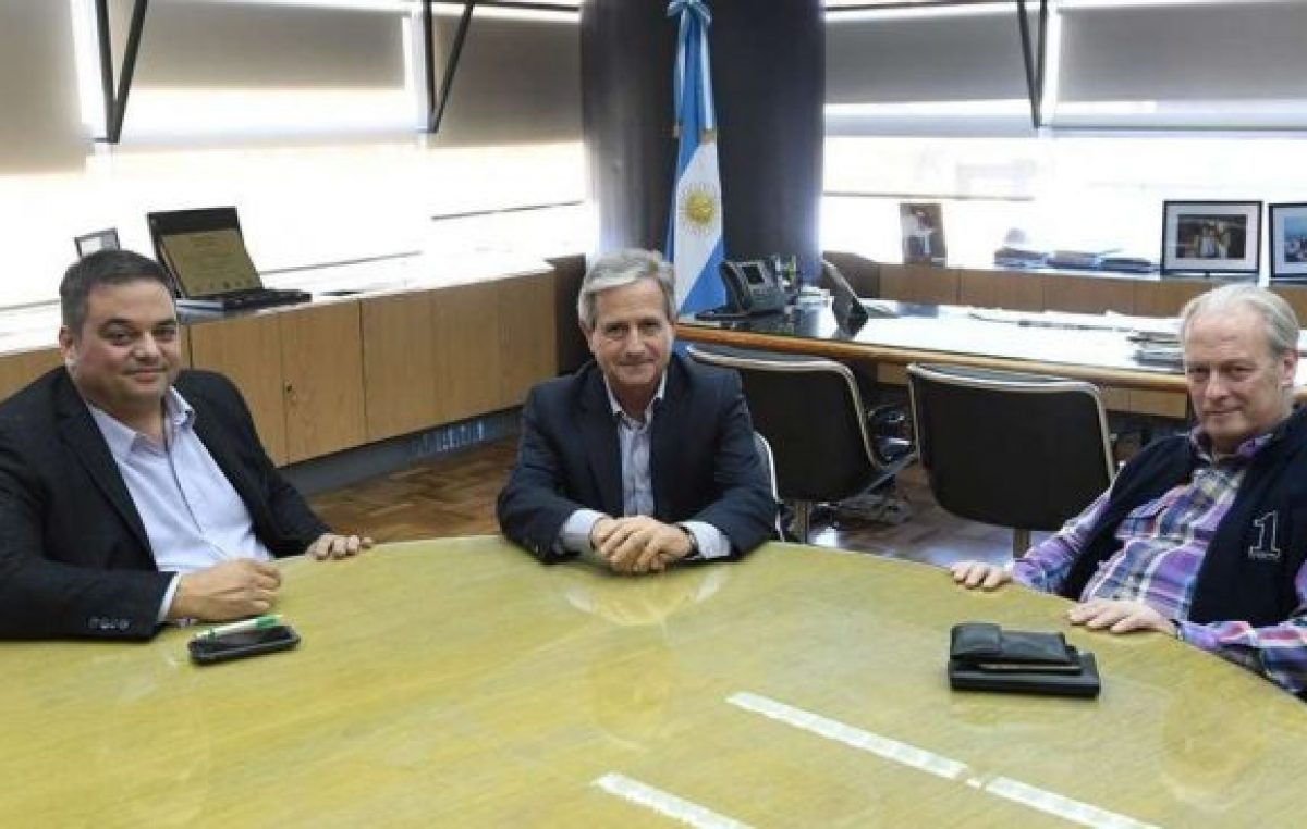 A pedir de Macri: UPCN aceptó la oferta del 15 por ciento y un ajuste mayor sobre los sueldos altos