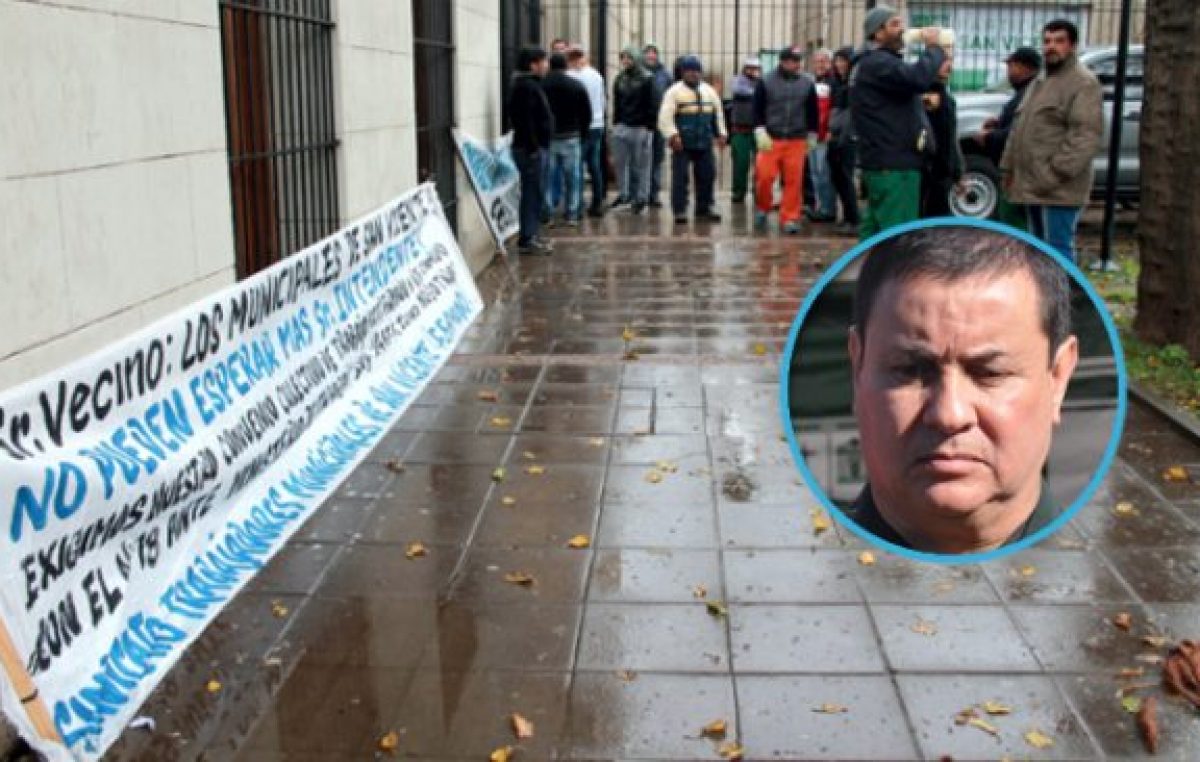En medio del conflicto con los municipales el intendente de San Vicente se fue de vacaciones
