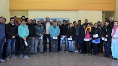 25 empleados municipales de Ameghino pasaron a planta permanente