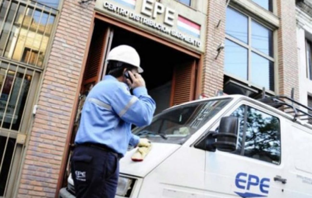 El intendente de Santa fe impugnó las boletas de la EPE y emitió el pago según sus cálculos