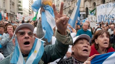 Expuestos a la tijera del FMI