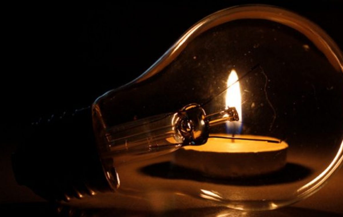 Marcha atrás de Vidal: los municipios podrán cobrar tasas en las facturas de luz hasta diciembre