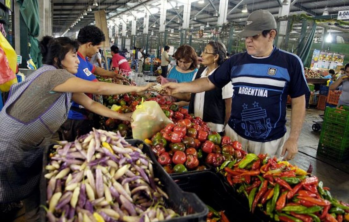 El salario mínimo, más lejos de la canasta