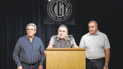 Unos piden diálogo y otros, plan de lucha